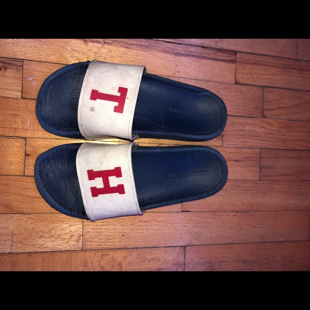 tommy hilfiger slides